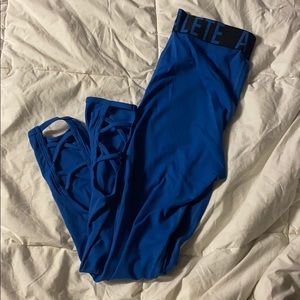 Alpalete Criss Cross Leggings